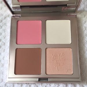 IT cosmetics je ne sais quoi compact